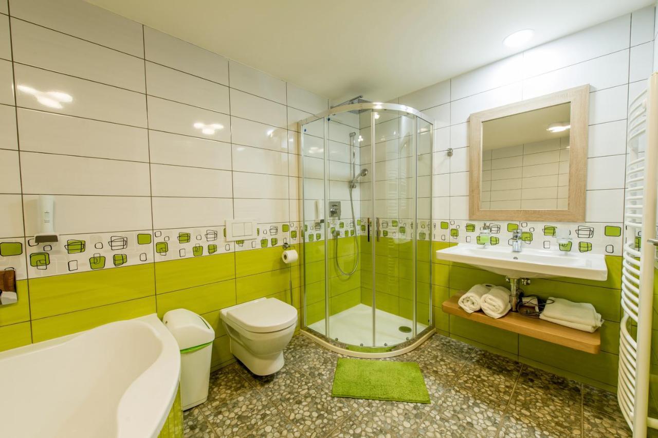 Restaurace A Penzion Bludovecek Exterior foto